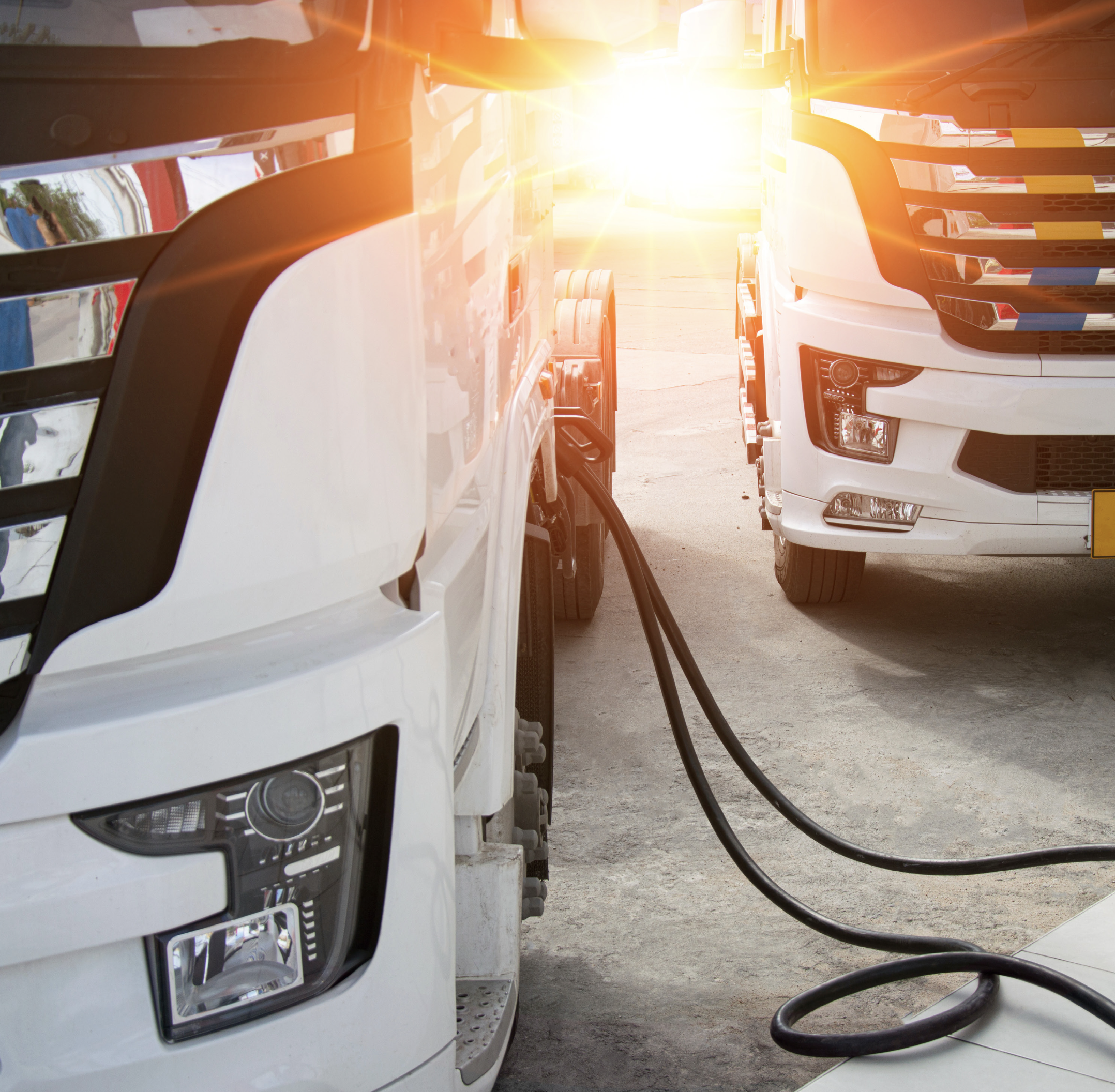 Battery Payload Loss: Why Electric HGVs Are Uneconomic at 44 Tonnes 1 Electric Trucks Charging from the RHA Battery Payload Loss Report